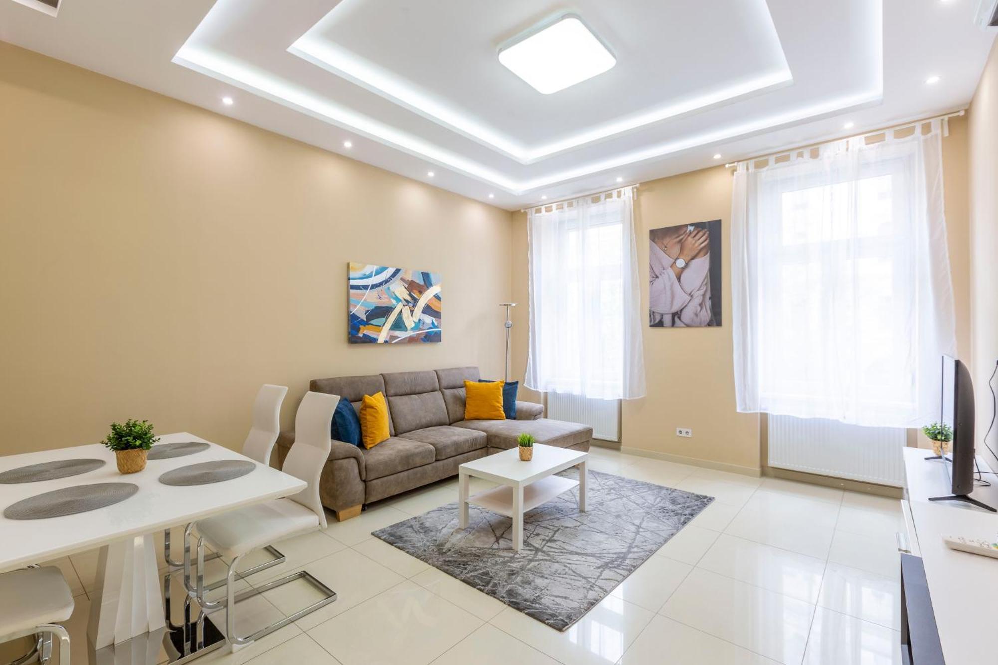 Spacious Bajcsy Residence In The Heart Of Budapest Exterior foto